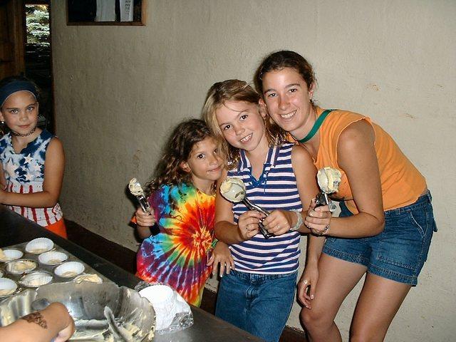 2003 NA-SHO-PA PICTURES 1112