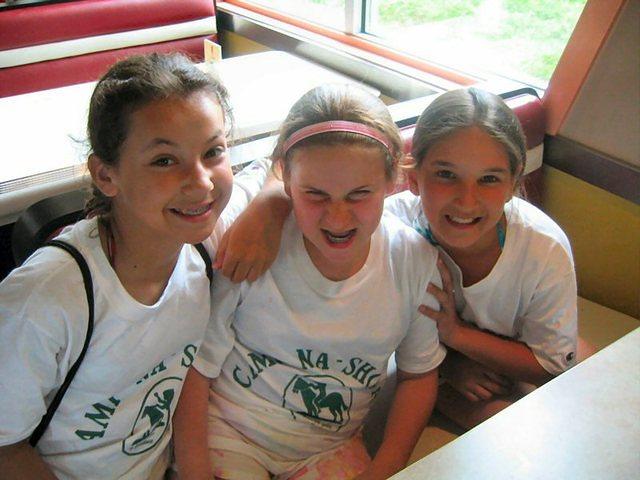 2003 NA-SHO-PA PICTURES 1874