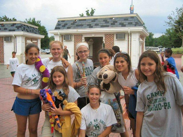 2003 NA-SHO-PA PICTURES 1924