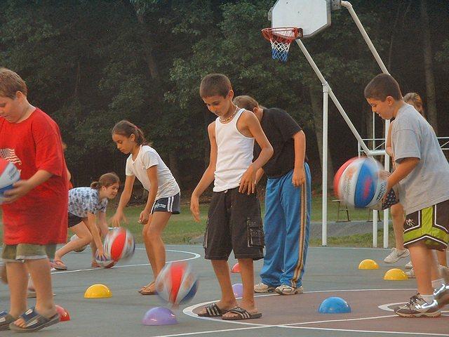 2003 NA-SHO-PA PICTURES 2005