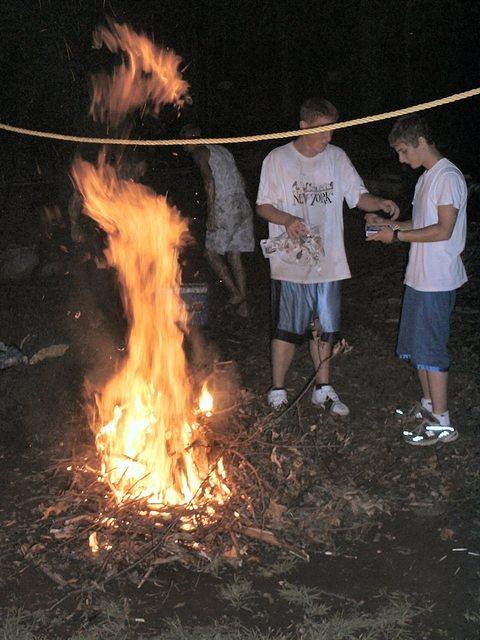 2003 NA-SHO-PA PICTURES 828