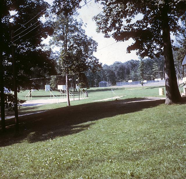 17 22298 1970s NSP Kroll b049
