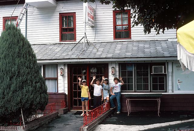 04 22298 1970s NSP Kroll a022