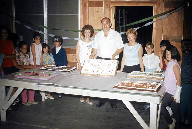 08 22298 1970s 02 Kroll Family e004