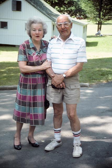 08 22298 1970s 02 Kroll Family e006