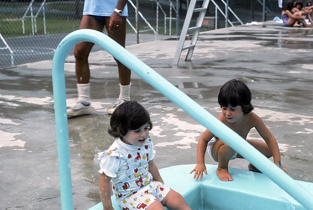 08 22298 1970s 02 Kroll Family e013