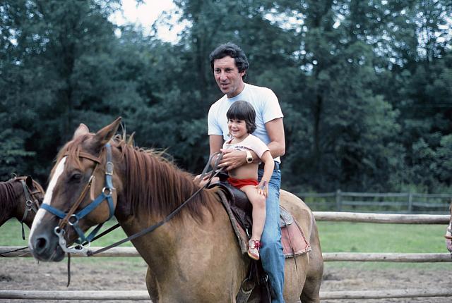 08 22298 1970s 02 Kroll Family e030