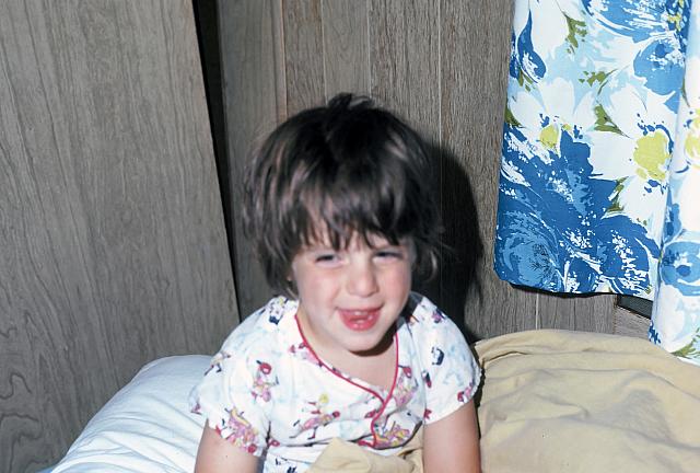 10 22298 1970s 02 Kroll Family c037