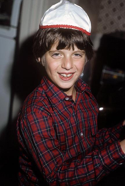 11 22298 1970s Kroll Family b004