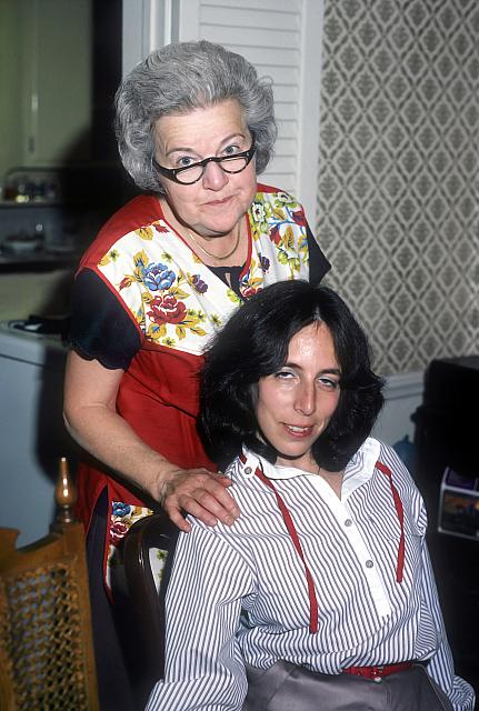 11 22298 1970s Kroll Family b005