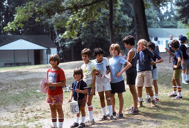 13 22298 1970s Kroll Family d035
