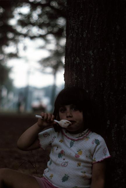 13 22298 1970s Kroll Family d036