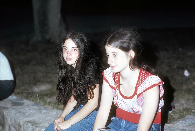 15 22298 1970s Kroll Family b010