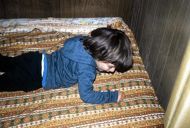 16 22298 1970s 02 Kroll Family c006