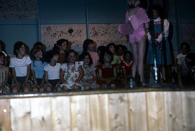 18 22298 1970s 02 Kroll Family e031