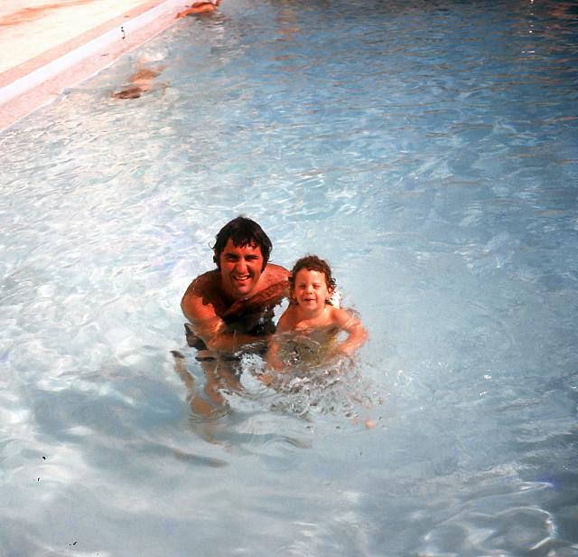 19 22298 1970s Kroll Family b017