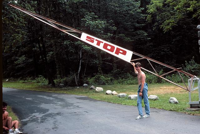 20 22298 1980s NSP Kroll d036