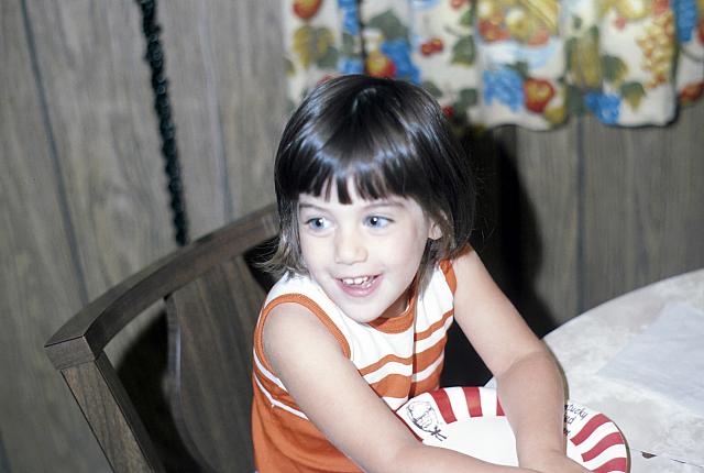 44 22298 Kroll Family Shots q023
