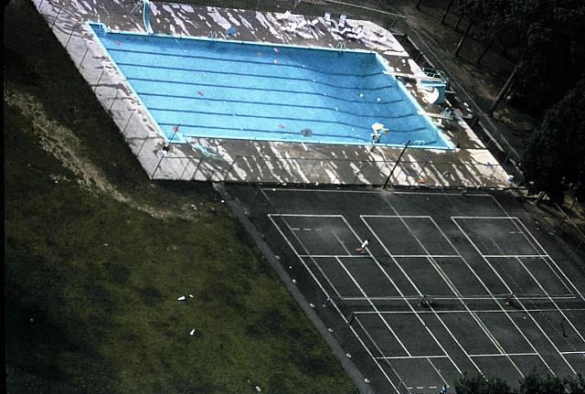 24 22298 1969 Pool Construction g003