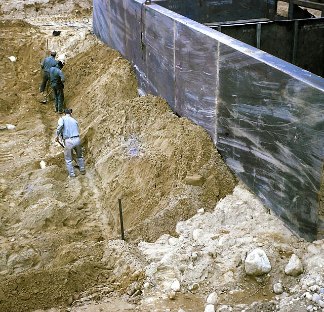 24 22298 1969 Pool Construction g013