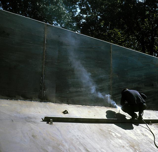 24 22298 1969 Pool Construction g020