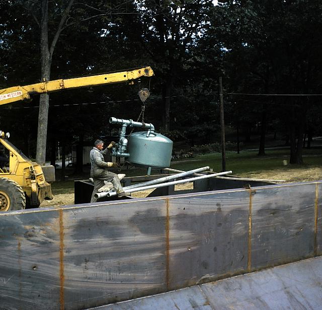 24 22298 1969 Pool Construction g026