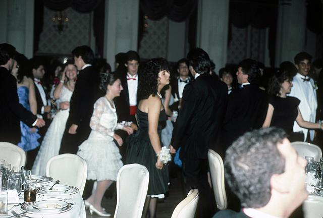 05 22298 1988 GN North Prom f004