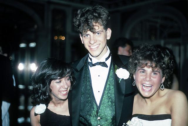 05 22298 1988 GN North Prom f032