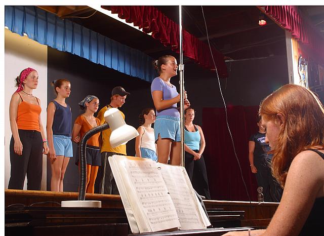 Chorusline008 RJ