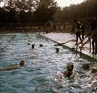 09 22298 1970s 02 Kroll Family a051