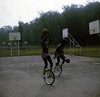 17 22298 1970s 02 Kroll Family a003